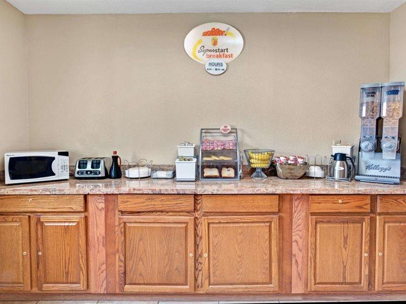 Super 8 By Wyndham Indianapolis Emerson Zewnętrze zdjęcie