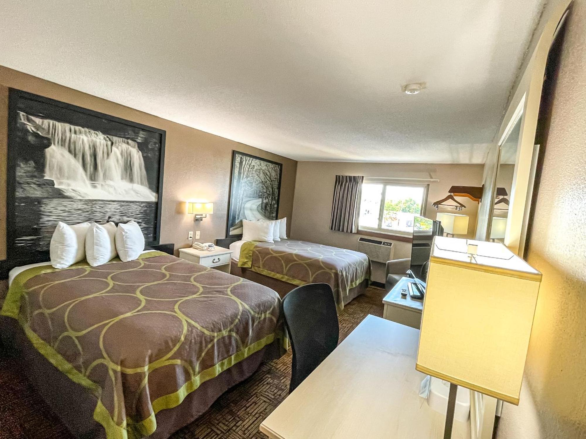 Super 8 By Wyndham Indianapolis Emerson Zewnętrze zdjęcie